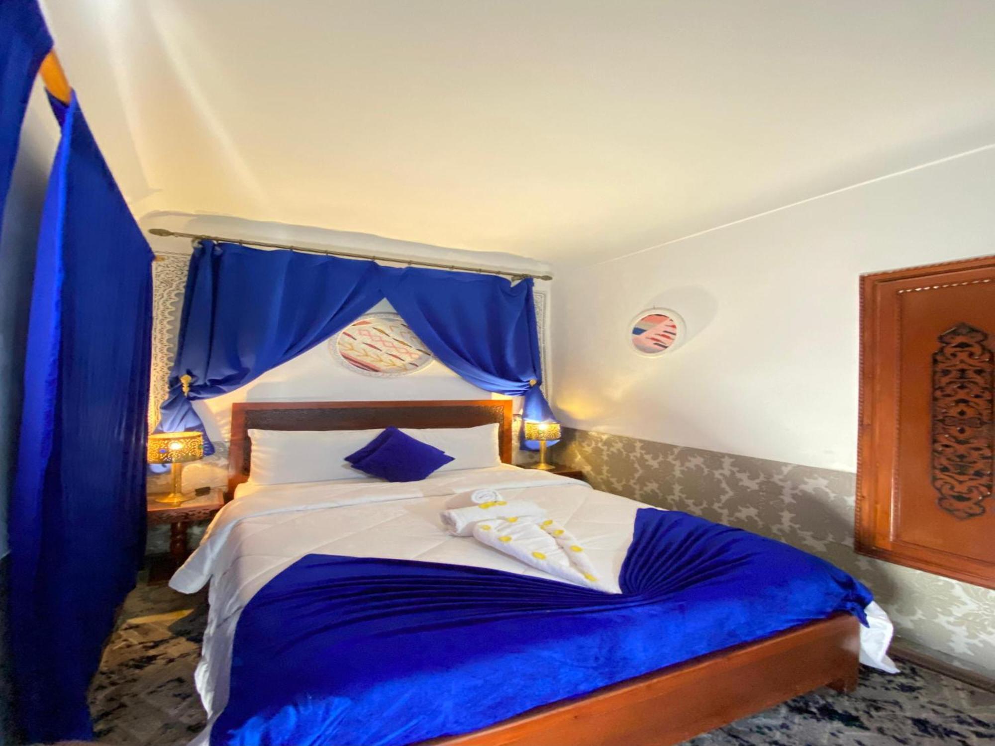 Riad Lazord De Marrakech Entier Marrakesh Bagian luar foto