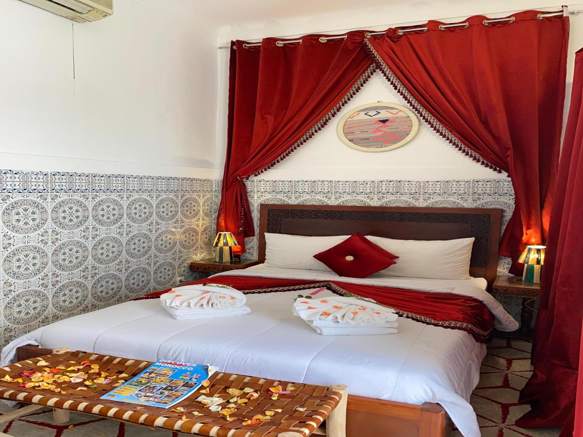 Riad Lazord De Marrakech Entier Marrakesh Bagian luar foto